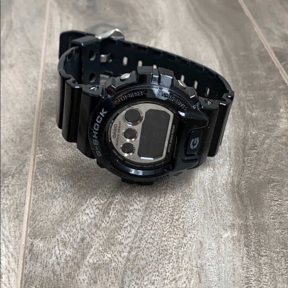 Men’s G-SHOCK watch - Picture 3 of 4